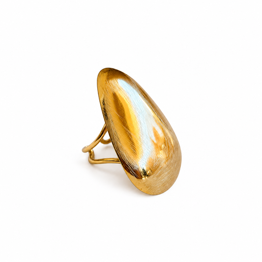 Elia Ring