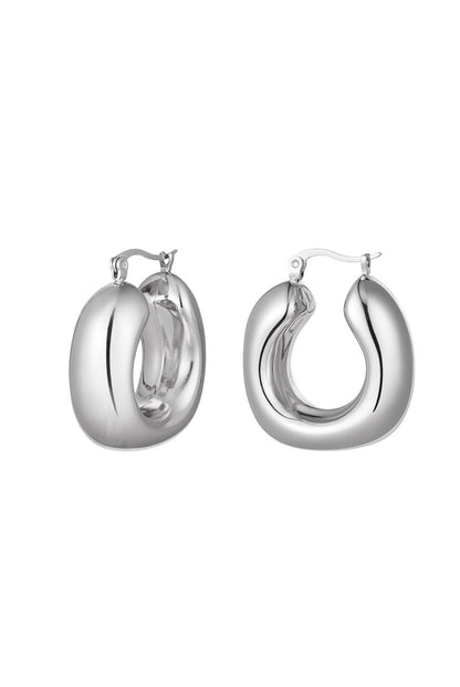 Cleo Hoops