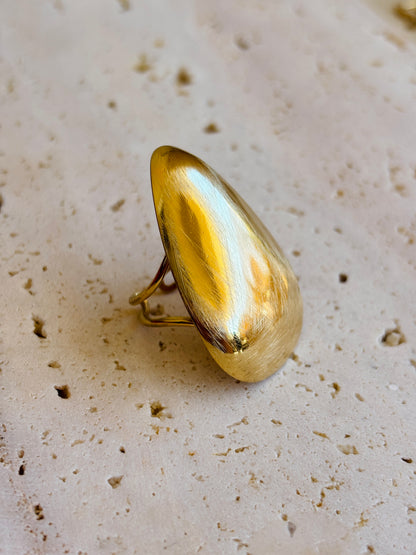 Elia Ring